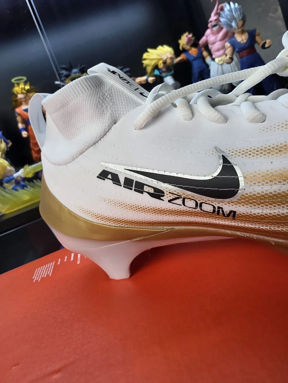 Men's Size 9.5 Nike Air Zoom Vapor PRO 1 Metallic Gold White Football Cleat